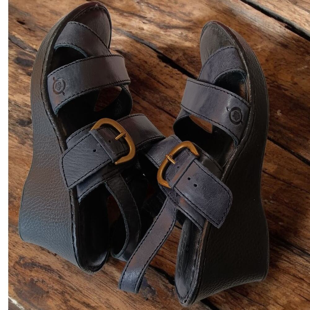 BORN Blue Leather Wedge Sandals 10M Buckles Platform Comfort‎ Shoes Travel Work